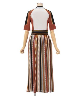 Ｇｅｏｍｅｔｒｉｃ　Ｐａｔｔｅｒｎ　Ｋｎｉｔｔｅｄ　Ｄｒｅｓｓ　ＭＭ２５ＦＷーＫＮ００８