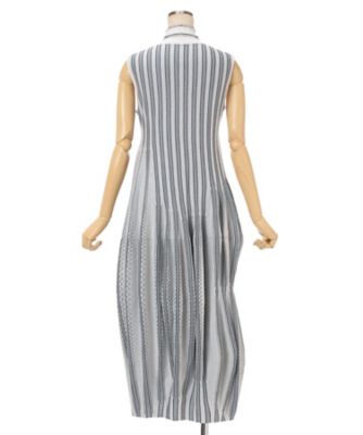 まこ Asymmetric Knitted Volume Dress