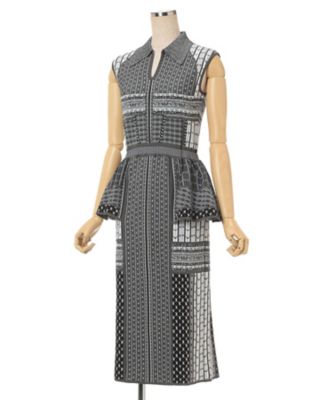 Ｇｅｏｍｅｔｒｉｃ　Ｐａｔｔｅｒｎ　Ｋｎｉｔｔｅｄ　Ｄｒｅｓｓ　ＭＭ２５ＳＳーＫＮ０８５