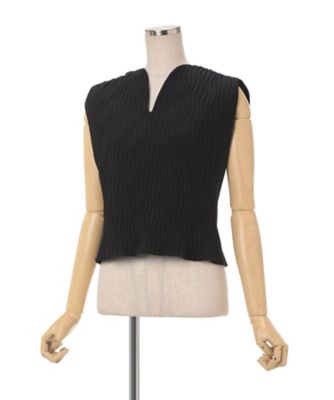 Wave Pleats Sleeveless Top