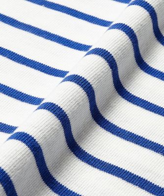 ネコルン刺繍ハーフｚｉｐ