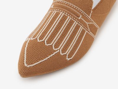 ｐｏｉｎｔｅｄ－ＴＲＯＭＰＥ