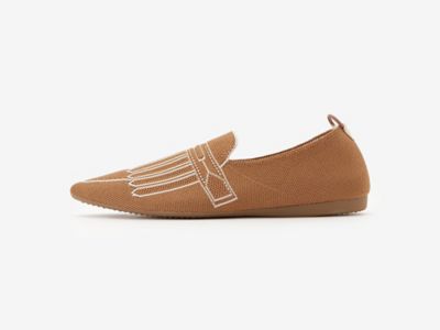 ｐｏｉｎｔｅｄ－ＴＲＯＭＰＥ