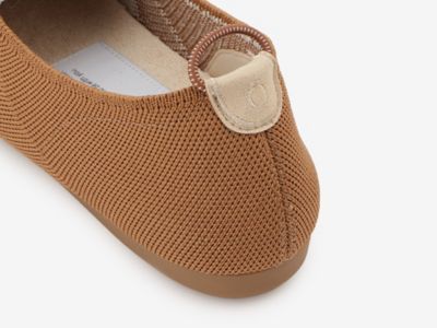 ｐｏｉｎｔｅｄ－ＴＲＯＭＰＥ