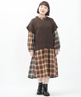 再入荷 アズノウアズオオラカ かしげたチェックのスカートレッド系 