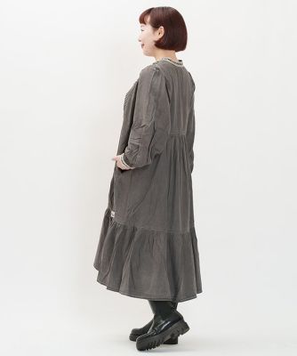 値下げ！新品 アズノゥアズ オオラカ /フリルヒラヒラＧジャン/olaca 楽天市場】【大きいサイズ】花とキカ仲良く脇プリPT
