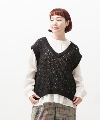 大きいサイズ 5 新品 黒ハンドクロシェでジレー アズノウアズオオラカ 大きいサイズ 5 新品 黒ハンドクロシェでジレー アズノウアズ