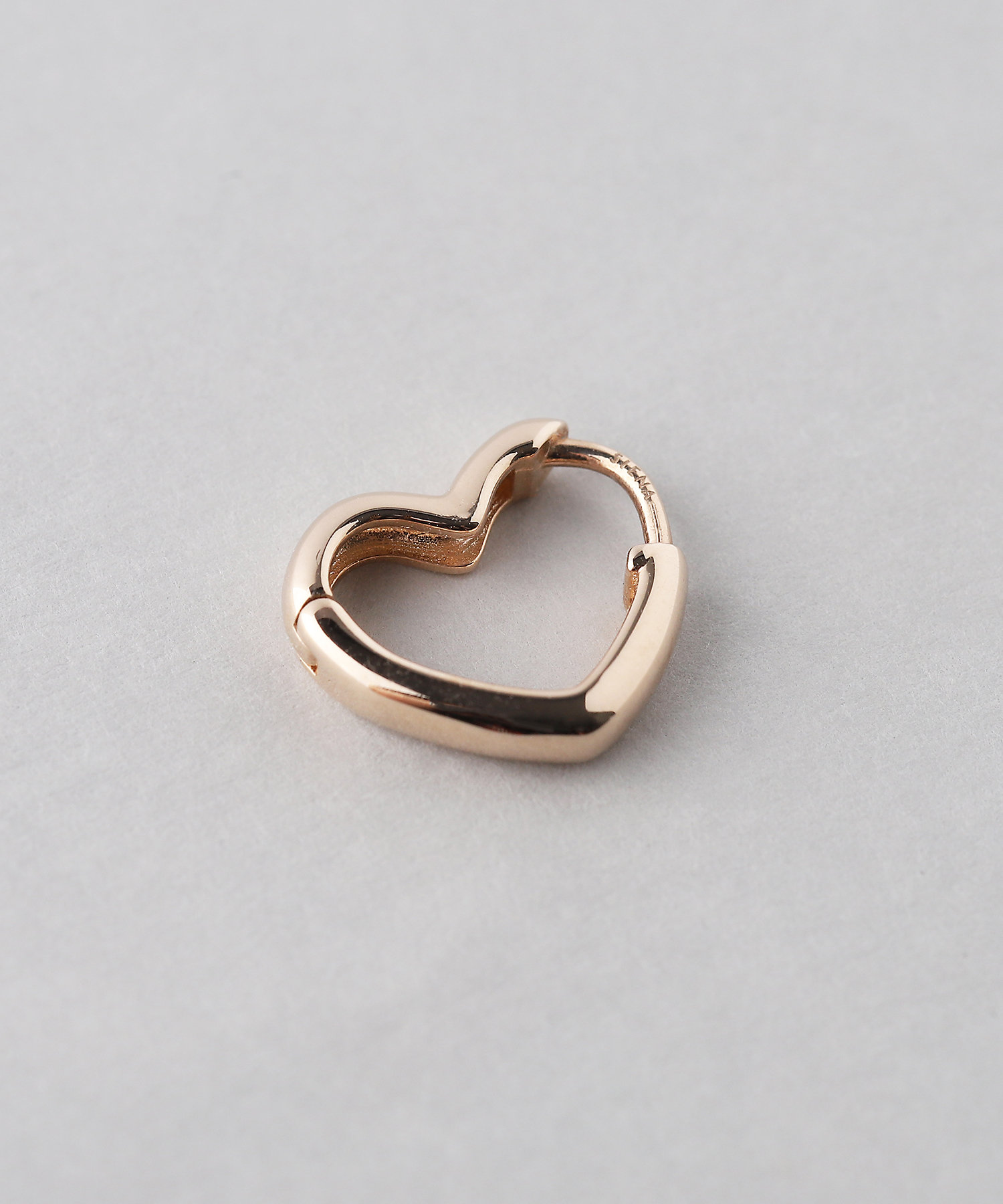 ロゼテンハートスナップピアス | SIENA ROSE(Women ロゼテンハートスナップピアス | SIENA ROSE(Women