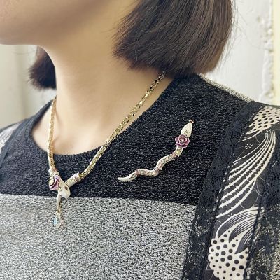 へびモチーフ　マグネットネックレス　ＳＡＭＮ１９９８４３ＸＷ