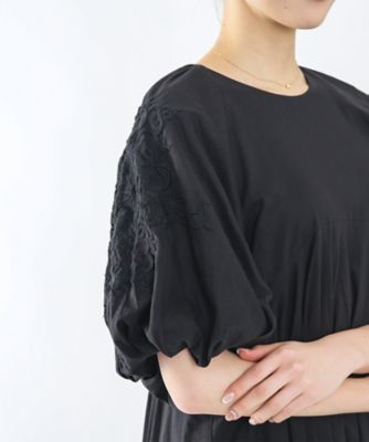 AAYUSHI カットワークレーススカラップパフスリーブワンピース黒フレア