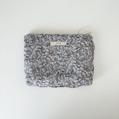 Ｓｑｕａｒｅ　ｆｉｌｌ　ｐｏｕｃｈ