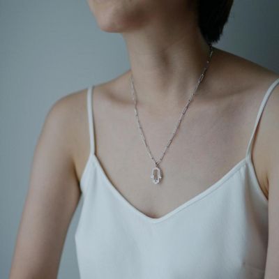 Symbol Hamsa | YON (Women)/ヨン | 三越伊勢丹オンライン 