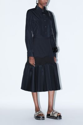 Ｔａｆｆｅｔａ　ｐｌｅａｔｓ　ｓｋｉｒｔ　ＴＰ２４１－ＦＧ２２５