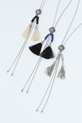 ＜TOGA＞Ｂｅａｄｓ　ｆｒｉｎｇｅ　ｌｏｏｐ　ｔｉｅ