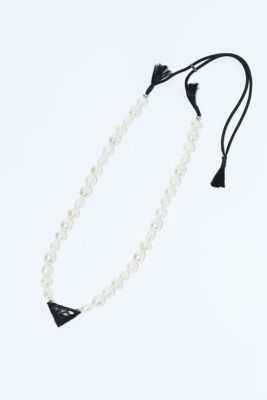 Ｔｒｉａｎｇｌｅ　ｐｅａｒｌ　ｎｅｃｋｌａｃｅ　ＴＺ２５１－ＡＫ９６５