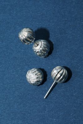 Ball pierced earrings SILVER