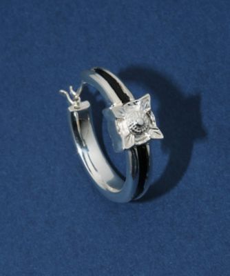 ＜TOGA＞Ｈｏｏｐ　ｐｉｅｒｃｅｄ　ｅａｒｒｉｎｇ　ＳＩＬＶＥＲ　ＴＺ２６１ーＡＫ９７９