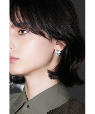 Metal stone pierced earrings