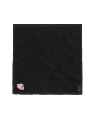 UC2D8M01-1-BLACK-2?$VS_1500$