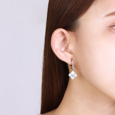 シェル フラワーイヤリング | VENDOME BOUTIQUE (Women)/ヴァンドーム  