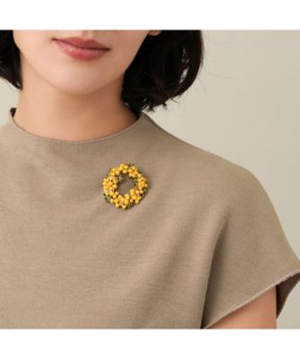 ミモザフラワーリースブローチ VBRV9029 Y2 | VENDOME