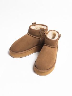 ムートンブーツ　Ｔｈｒｅｓｈｅｒ　Ｆｌａｔｆｏｒｍ