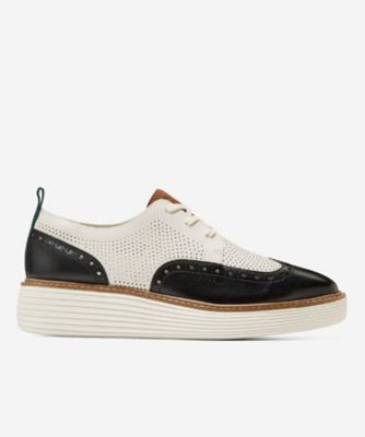 ＜COLE HAAN (Women)＞オリジナルグランド　プラットフォーム　ウィングチップ　オックスフォード　Ｗ３３８１４　