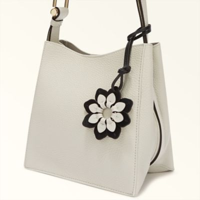 ＡＬＬＥＧＲＡ　ＣＨＡＲＭ　ＣＡＭＥＬＩＡ