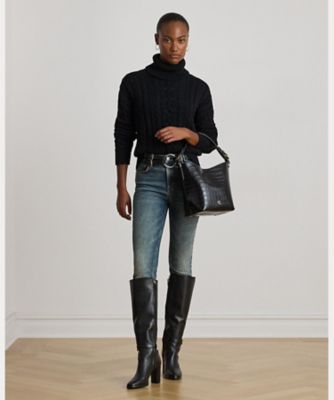 ケーブルニット タートルネック セーター