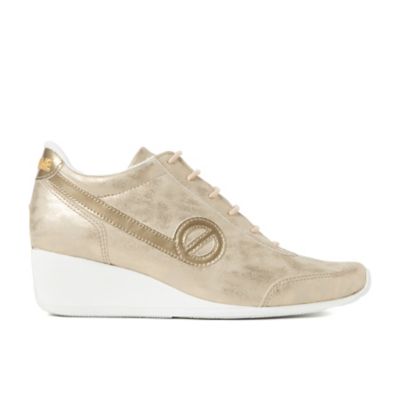 【SALE】NO NAME (Women)/ノーネーム スニーカー YOKO-42919 GOLD 靴【三越伊勢丹/公式】