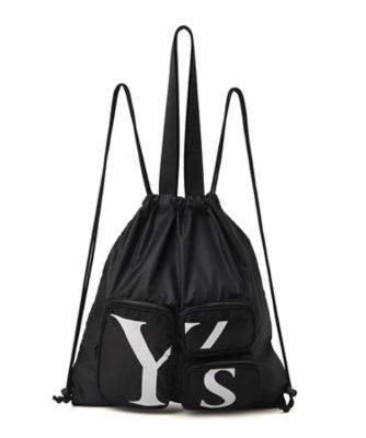 ＜Y’s (Women)＞ＰＯＬＹＥＳＴＥＲ　ＬＯＧＯ　ＫＮＡＰＳＡＣＫ　ＹＱーＡ０４ー９９２ー３ー０２