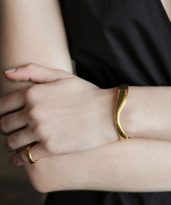 ｔｉｌｔ ｂａｎｇｌｅ | ファッション・服 | 三越伊勢丹オンライン 