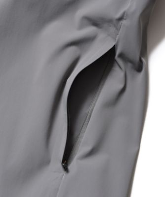 ジャケット・アウター F.C.R.B 4WAY STRETCH VENTILATION HOODIE ジャケット・アウター F.C.R.B 4WAY STRETCH VENTILATION HOODIE