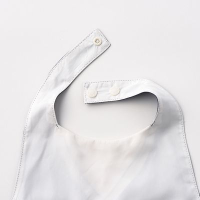 お食事エプロン　ｇａｒｃｏｎ　１ｎａｖｙ