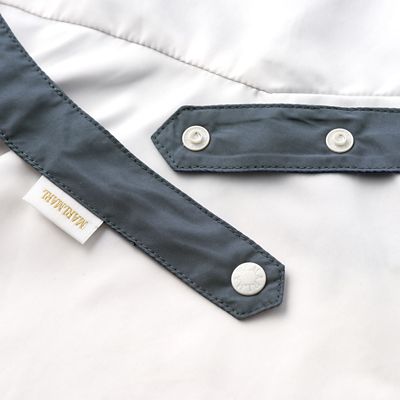 お食事エプロン　ｇａｒｃｏｎ　１ｎａｖｙ