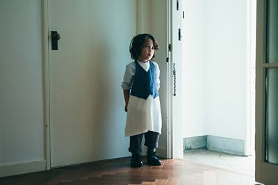 お食事エプロン　ｇａｒｃｏｎ　１ｎａｖｙ