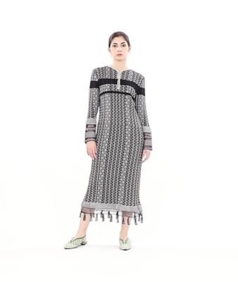 極美品　マメクロゴウチ　ニットドレス　丹頂鶴　サイズ2　人気完売 マメ クロゴウチ“丹頂が飛び立つ”新作ニットドレス、グラデ