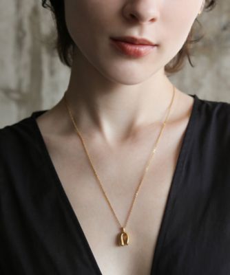 ａｒｃｈ　ｎｅｃｋｌａｃｅ　ｎｅｇ－００５２