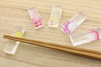 toumei (Women)/トウメイ 押花箸置き カーネーション