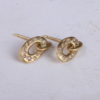 オーバルホールピアス