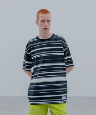 Ｔシャツ　ＢＯＲＤＥＲ　ＬＯＯＳＥ　Ｓ／Ｓ　ＴＥＥ　ＵＥー２５００３４