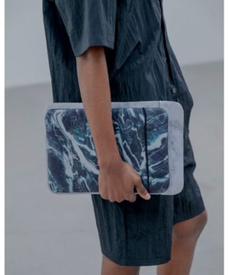 ラップトップケース　ＭＡＲＢＬＥ　ＬＡＰＴＯＰ　ＳＬＥＥＶＥ（１６ｉｎｃｈ）　ＵＥー２５００７１