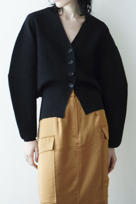 ＣＵＲＶＥ ＳＬＥＥＶＥ ＫＮＩＴ ＣＡＲＤＩＧＡＮ の通販 | 三越