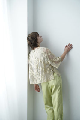 ＢＵＬＧＥＤ ＦＬＯＷＥＲ ＪＡＣＱＵＡＲＤ ＴＯＰＳ の通販 | 三越