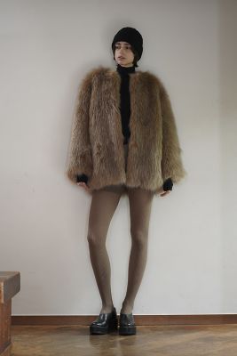 ＮＯ ＣＯＬＬＡＲ ＶＯＬＵＭＥ ＦＡＫＥ ＦＵＲ ＣＯＡＴ | CLANE (Women)/クラネ | 三越伊勢丹オンラインストア・通販【公式】