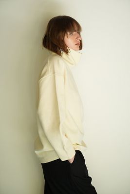 ＳＴＡＮＤ ＮＥＣＫ ＷＩＤＥ ＴＯＰＳ | ファッション・服 | 三越