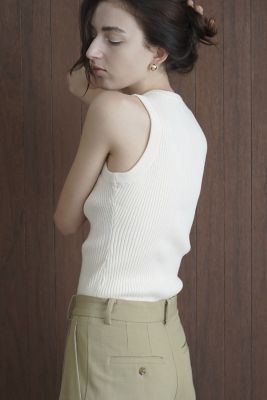 ＳＬＥＥＶＥＬＥＳＳ ＺＩＰ ＲＩＢ ＫＮＩＴ ＴＯＰＳ 