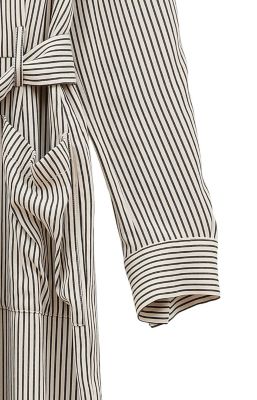 ＳＴＲＩＰＥ　ＢＩＧ　ＢＵＴＴＯＮ　ＡＬＬ　ＩＮ　ＯＮＥ　１８１１２－５００２