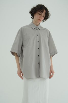 ＨＡＬＦ　ＳＬＥＥＶＥ　ＨＵＧＥ　ＳＨＩＲＴＳ　１８１２２－４２０２