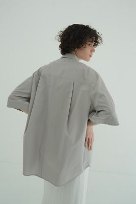 ＨＡＬＦ　ＳＬＥＥＶＥ　ＨＵＧＥ　ＳＨＩＲＴＳ　１８１２２－４２０２